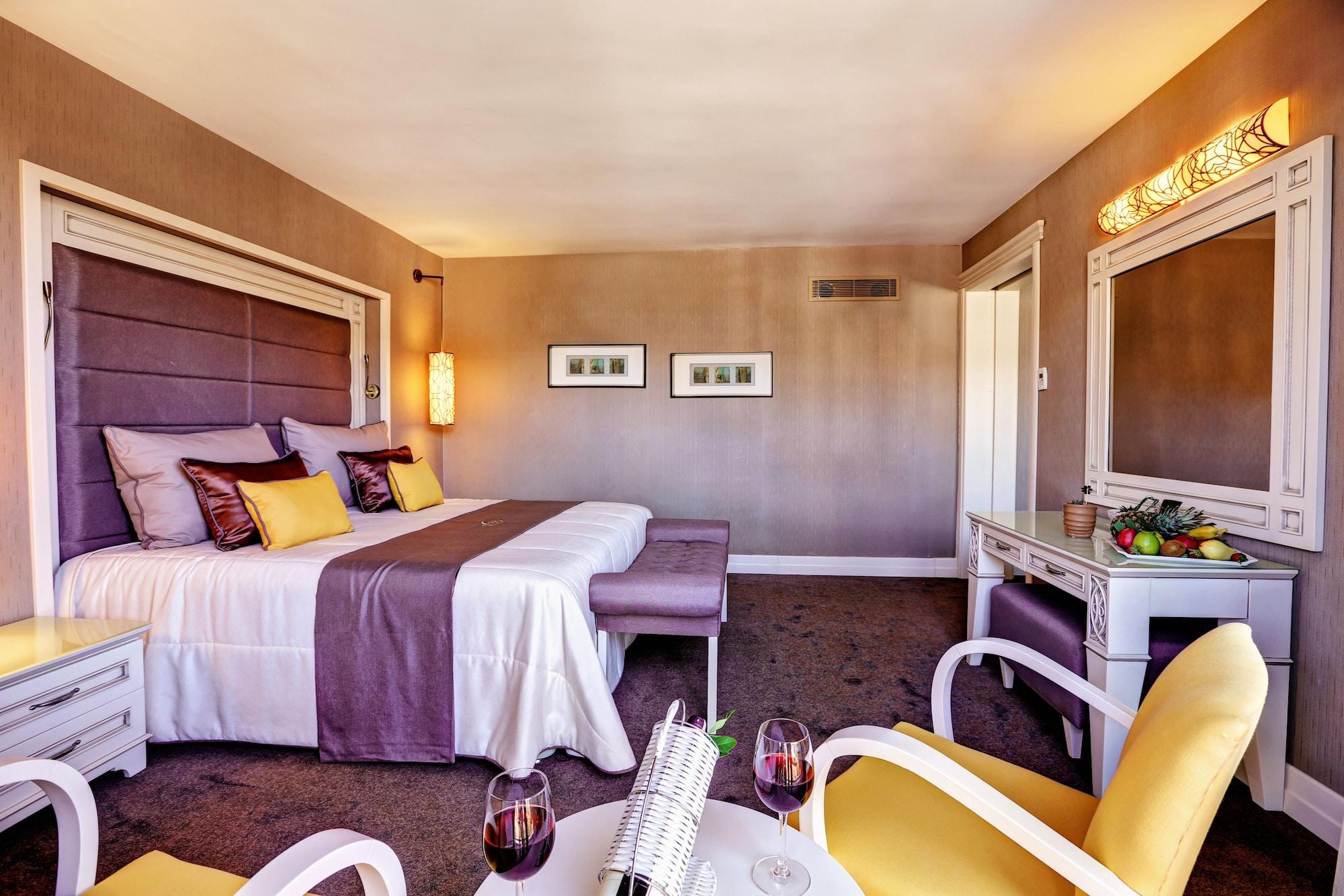 Suhan360 Hotel & Spa (Adults Only) Kusadasi Exterior photo